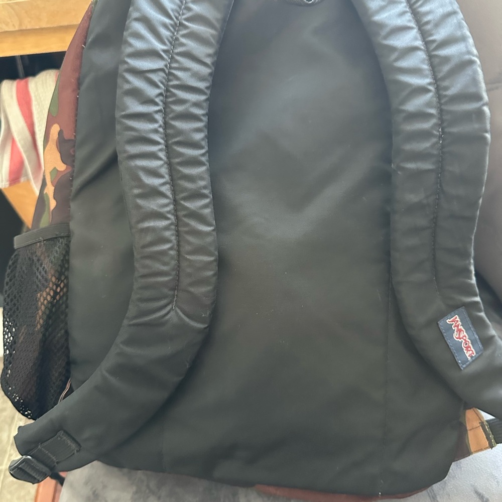 Jansport Men's Camo Backpack - Picture 7 of 8